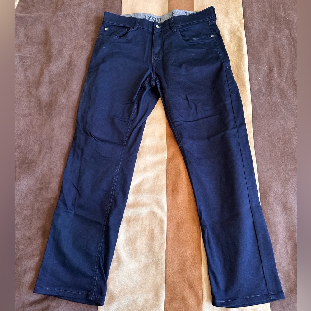 Izod 34x32 Relaxed Fit Stretch Chinos Blue